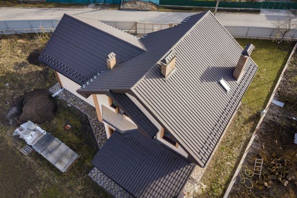 Malowanie dachów – co trzeba o nim wiedzieć?